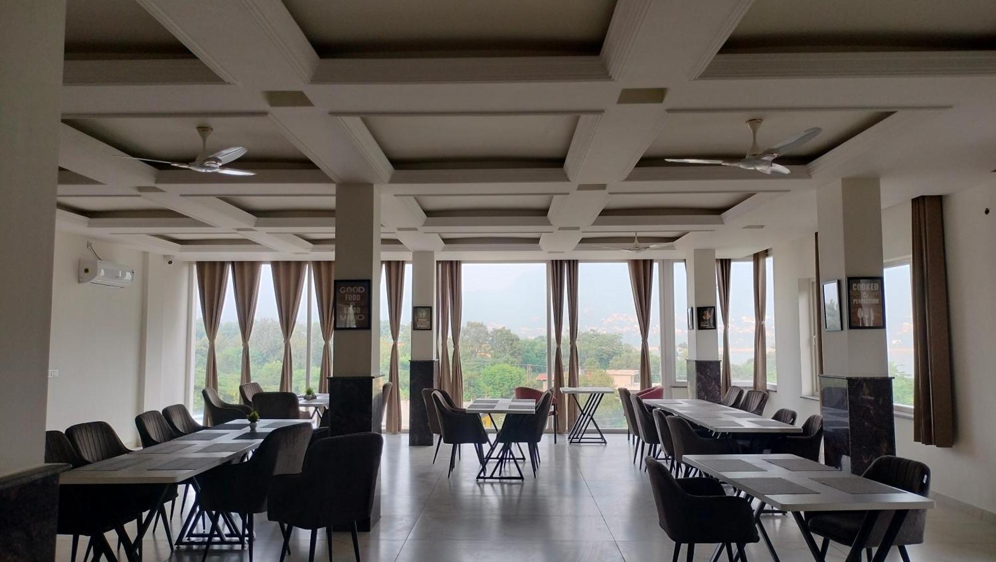 Govind Sagar View Hotel & Restaurant Bilaspur  Kültér fotó
