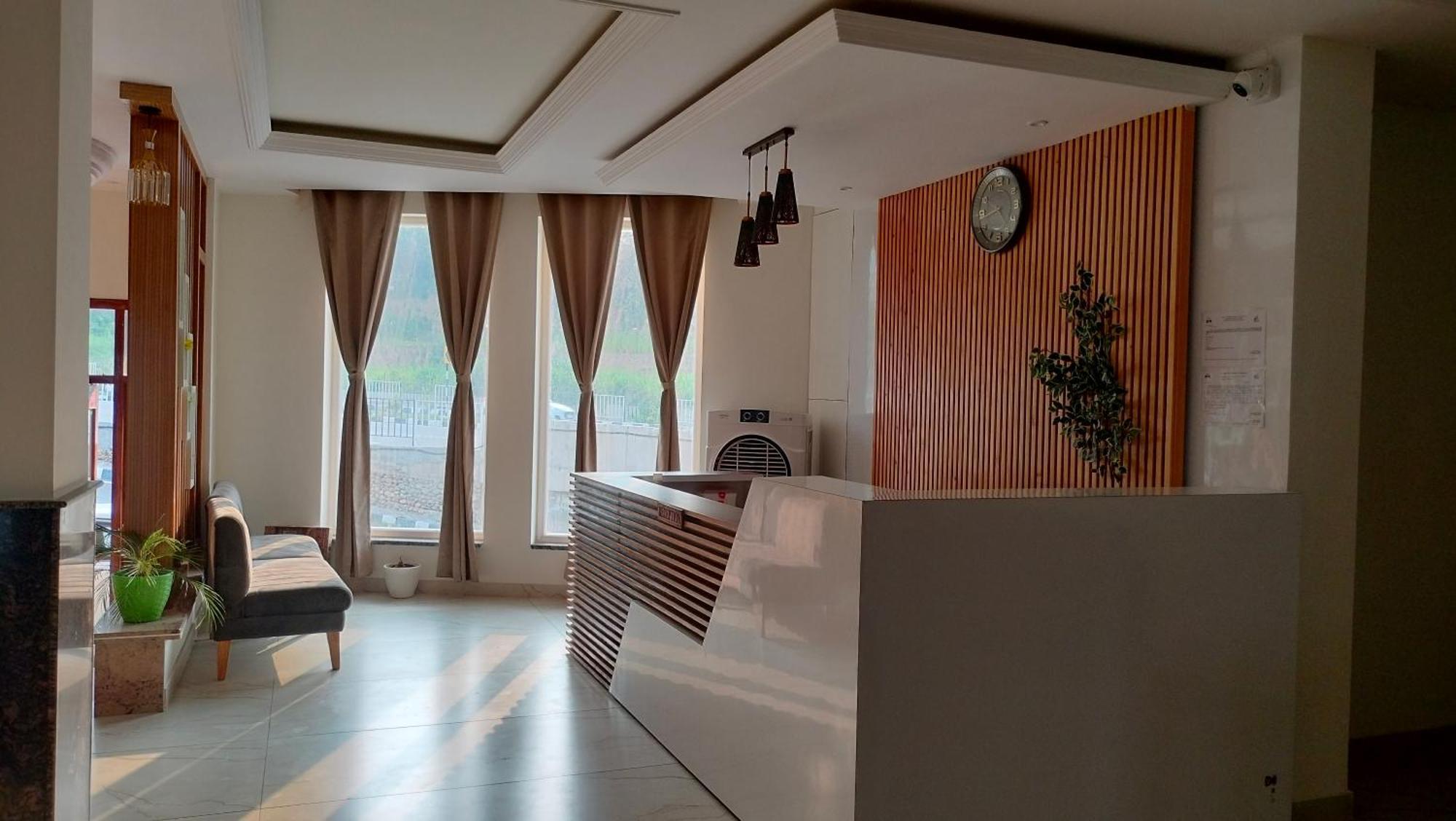 Govind Sagar View Hotel & Restaurant Bilaspur  Kültér fotó
