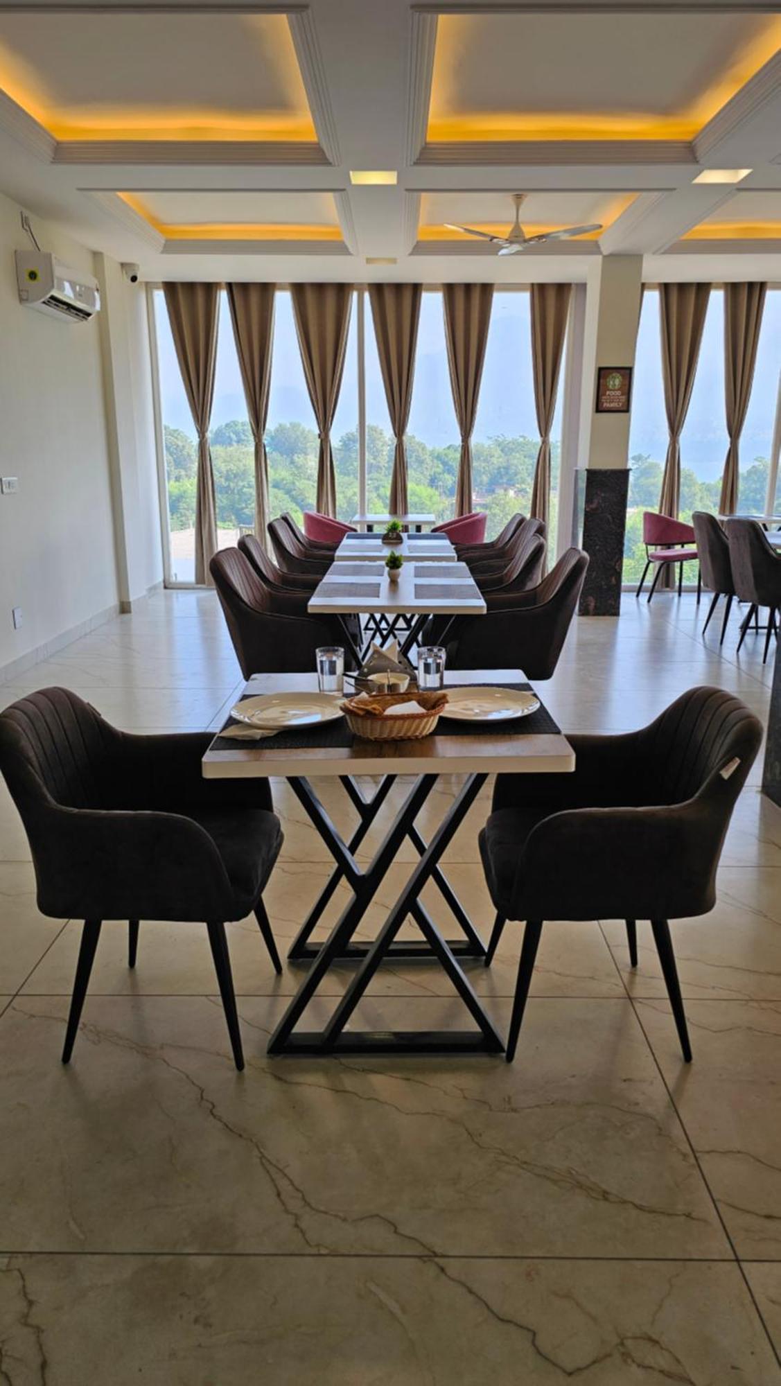 Govind Sagar View Hotel & Restaurant Bilaspur  Kültér fotó